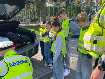 1_policie-08